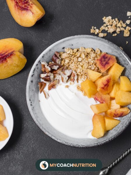 Skyr bowl à l’abricot rôti, amandes & granola croustillant